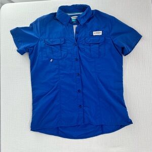 Magellan Outdoors Womens Blue Button Down Shirt Size Small GUC fishing shirt